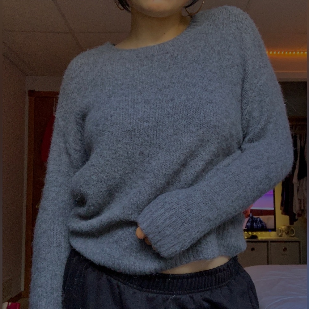Women’s fuzzy grey sweater